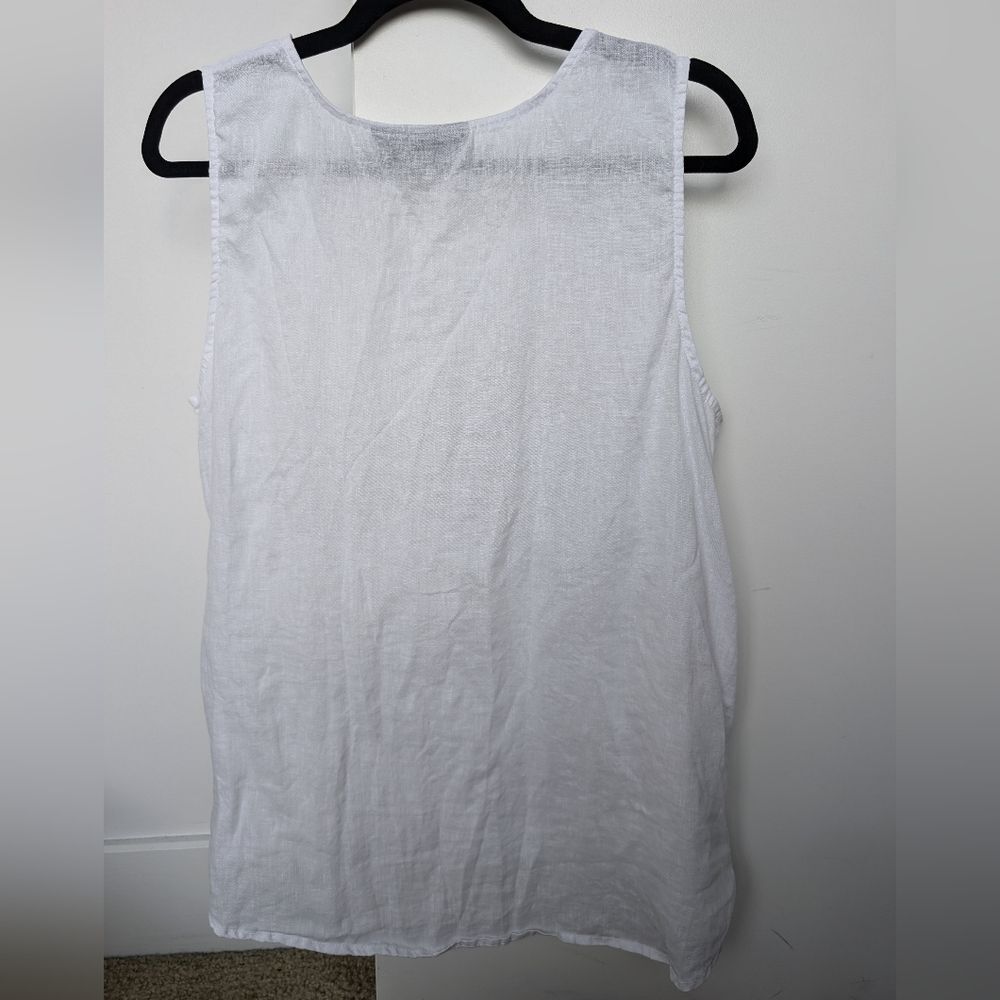 Tahari Essentials 100% Linen Lightweight Flowy V-neck Tank Top - Picture 9 of 14
